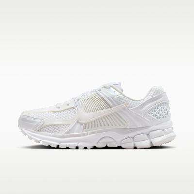 W+NIKE+ZOOM+VOMERO+5+SE.png